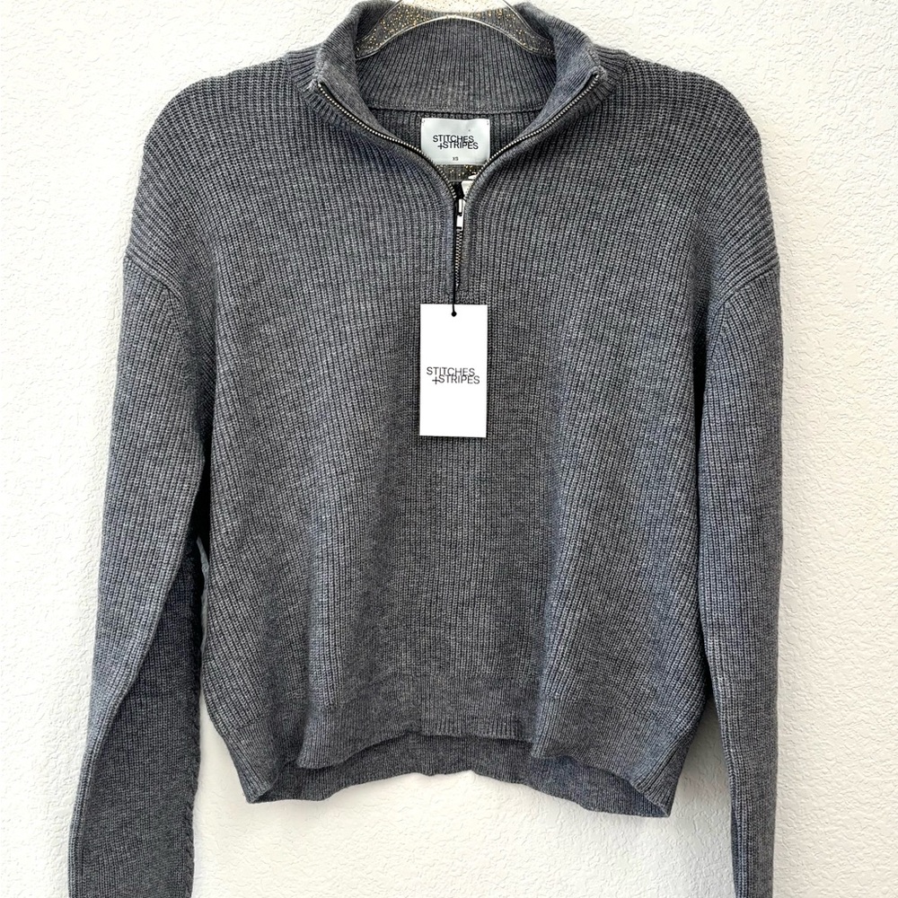 Stone & Bones Gray V-Neck Sweater for Women